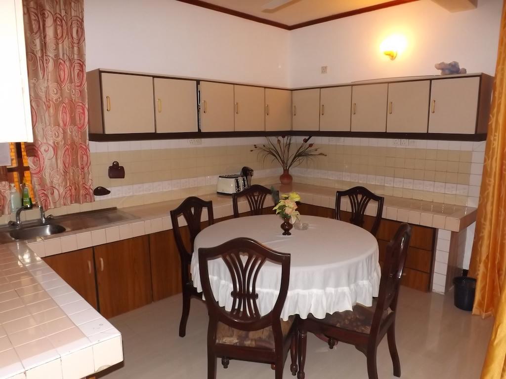 Guest Ryan Hotel Katunayaka Εξωτερικό φωτογραφία