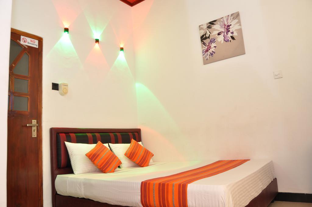 Guest Ryan Hotel Katunayaka Εξωτερικό φωτογραφία