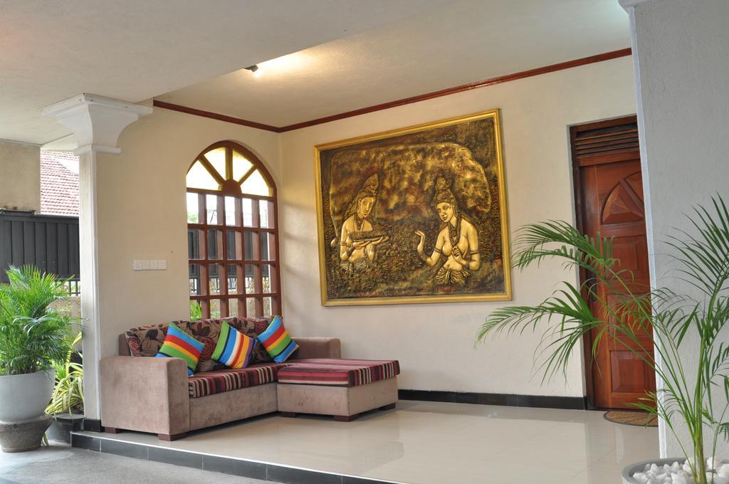Guest Ryan Hotel Katunayaka Εξωτερικό φωτογραφία