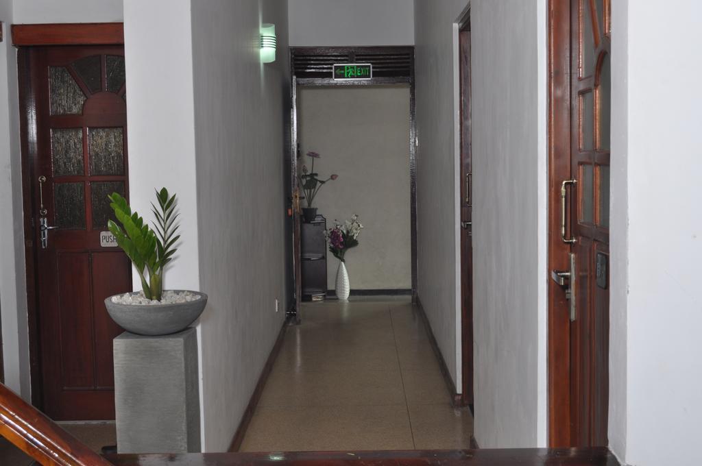 Guest Ryan Hotel Katunayaka Εξωτερικό φωτογραφία