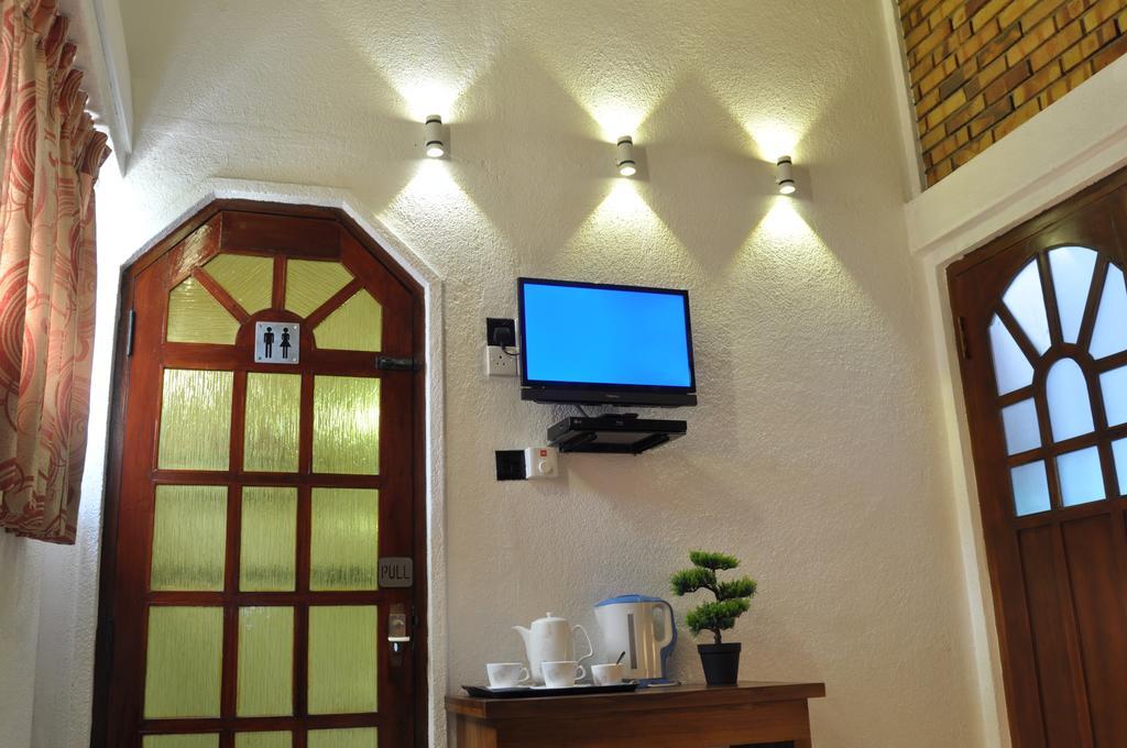 Guest Ryan Hotel Katunayaka Εξωτερικό φωτογραφία