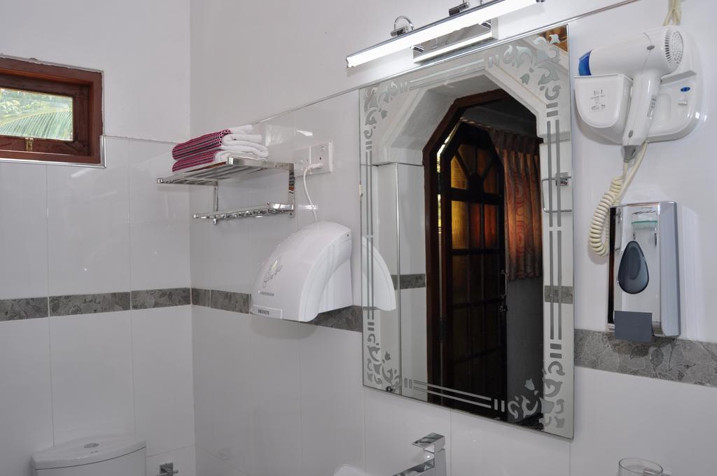 Guest Ryan Hotel Katunayaka Εξωτερικό φωτογραφία