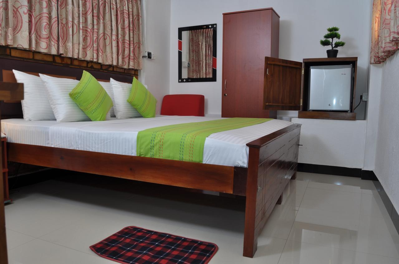 Guest Ryan Hotel Katunayaka Εξωτερικό φωτογραφία
