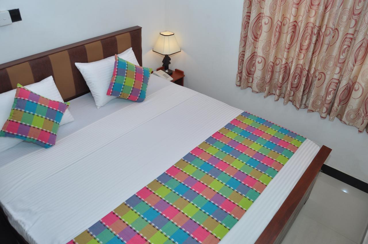 Guest Ryan Hotel Katunayaka Εξωτερικό φωτογραφία