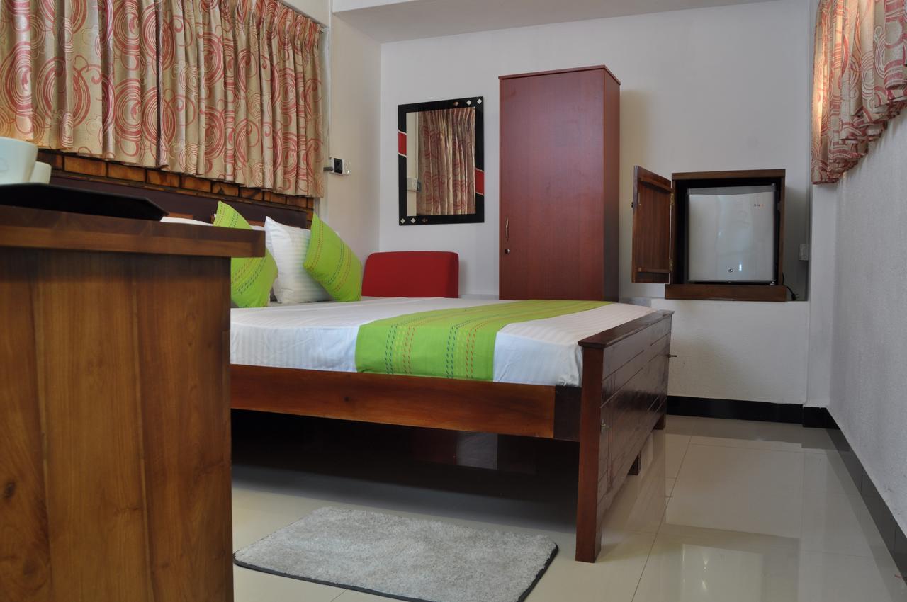 Guest Ryan Hotel Katunayaka Εξωτερικό φωτογραφία