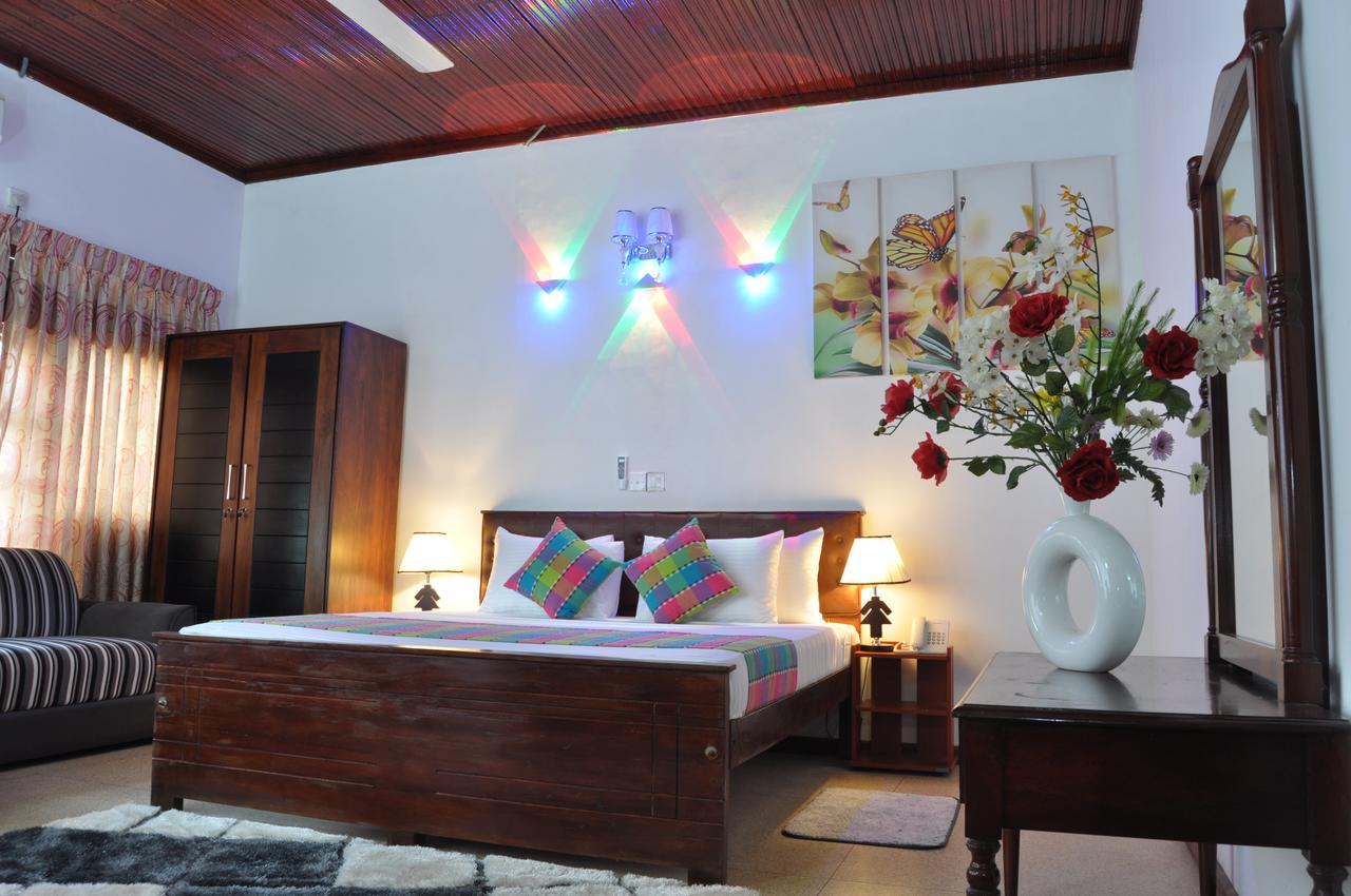 Guest Ryan Hotel Katunayaka Εξωτερικό φωτογραφία
