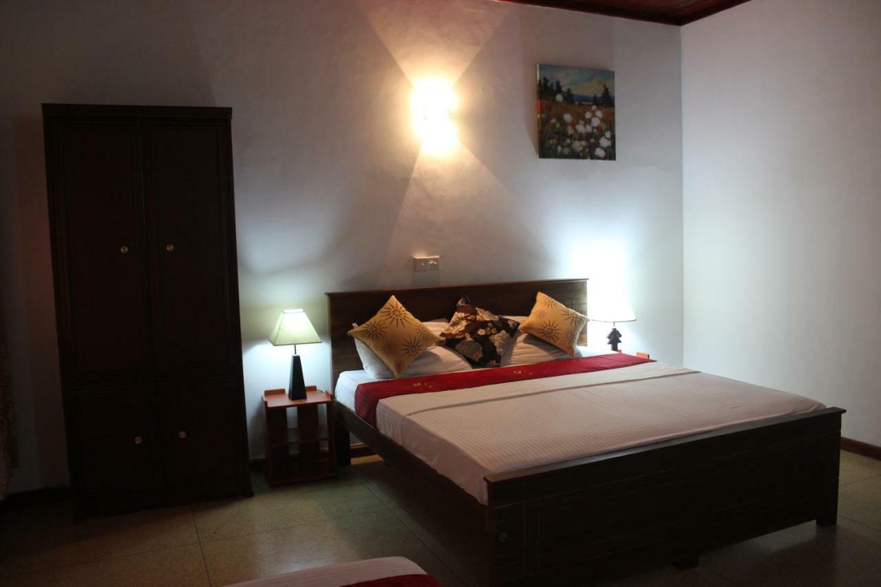 Guest Ryan Hotel Katunayaka Εξωτερικό φωτογραφία